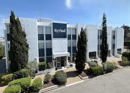 Exterior. Kyriad Martigues Sud