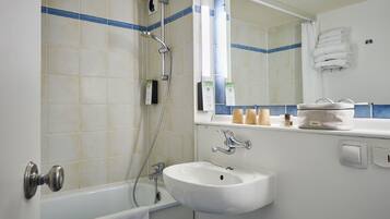 Standard Room, 3 Single Beds | Bathroom | Combined shower/bathtub, eco-friendly toiletries, hair dryer, towels