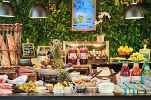 Morgenmadsbuffet hver dag (16.50 EUR pr. person)