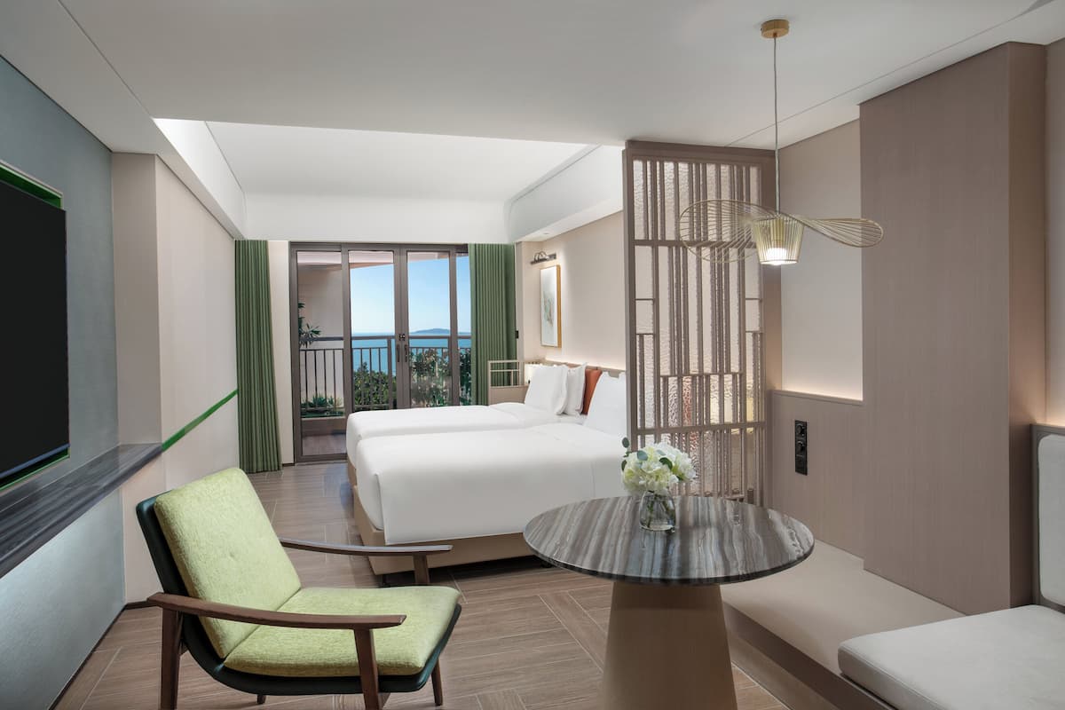 premium room, 2 double beds, ocean view (high floor) | down duvets, minibar, in-room safe, desk