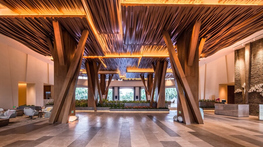 Holiday Inn Resort Sanya Bay by IHG