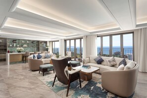 Couette en duvet, minibar, coffre-fort, bureau