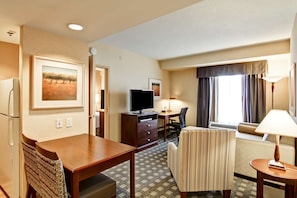 Hypo-allergenic bedding, pillowtop beds, in-room safe, desk