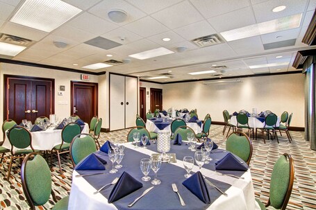 Homewood Suites by Hilton Toronto Mississauga - Image 13