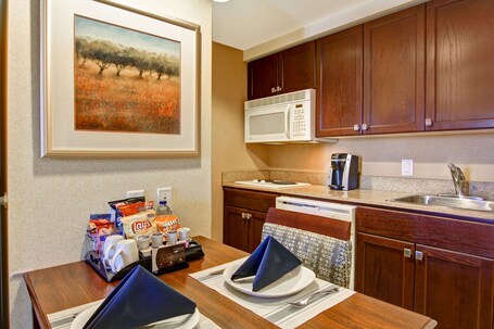 Homewood Suites by Hilton Toronto Mississauga - Image 44