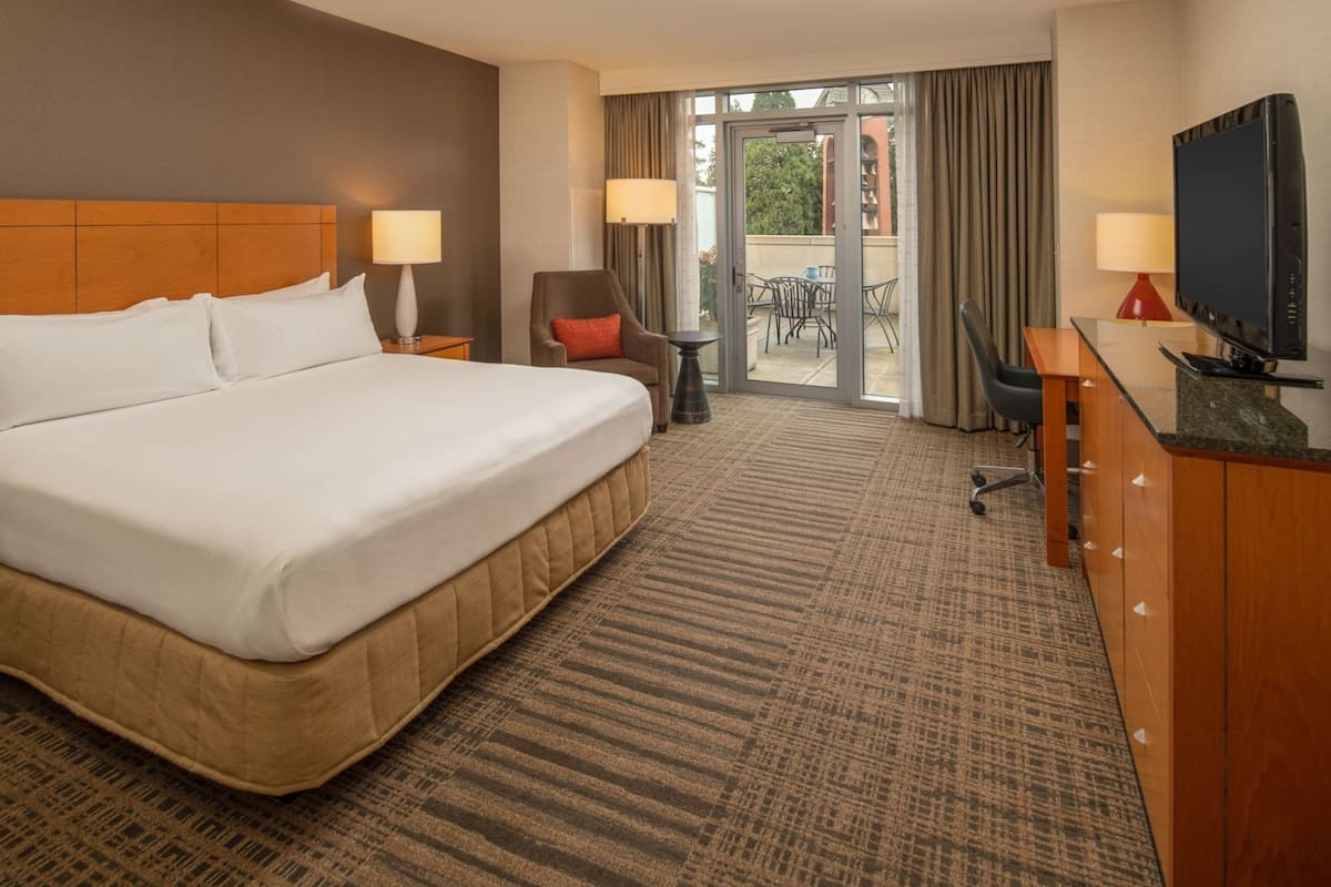 Premium bedding, pillowtop beds, desk, blackout drapes