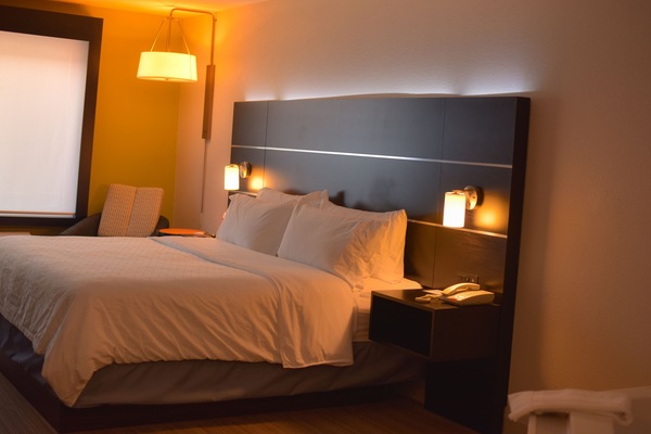 Suite, 1 King Bed, Jetted Tub | Room amenity
