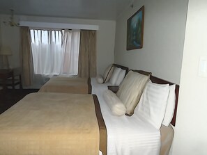 Double Room, 2 Double Beds, Non Smoking, Private Bathroom