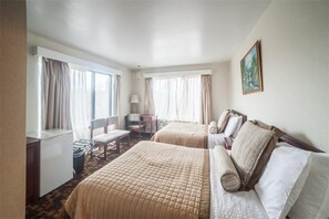 Coffres-forts dans les chambres, bureau, rideaux occultants