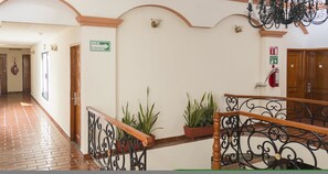 Esterni