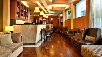 Quán bar thể thao