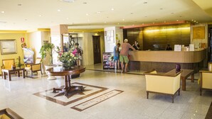 Reception - Aparthotel Vistamar (Benalmádena)