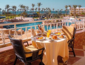 Daily buffet breakfast (USD 25 per person) - Palm Royale Resort - Soma Bay (Soma Bay)