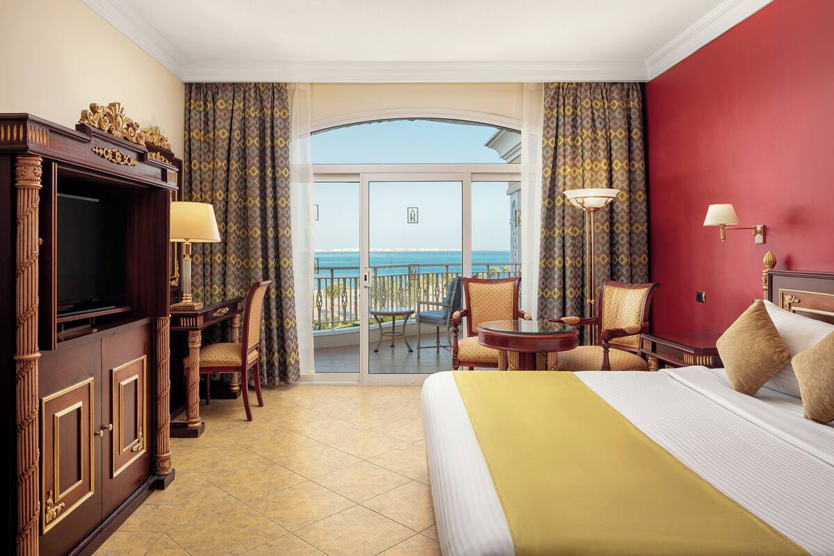 egyptian cotton sheets, premium bedding, minibar, in-room safe