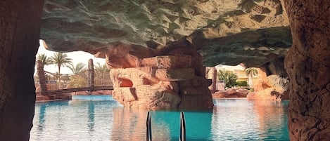 2 outdoor pools, pool umbrellas, pool loungers