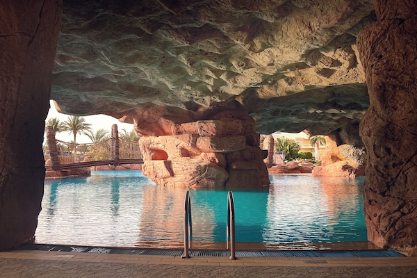 2 outdoor pools, pool umbrellas, sun loungers