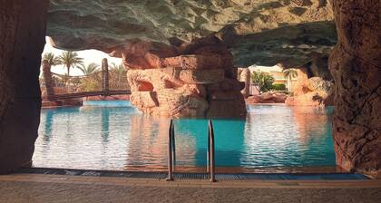 Palm Royale Resort - Soma Bay