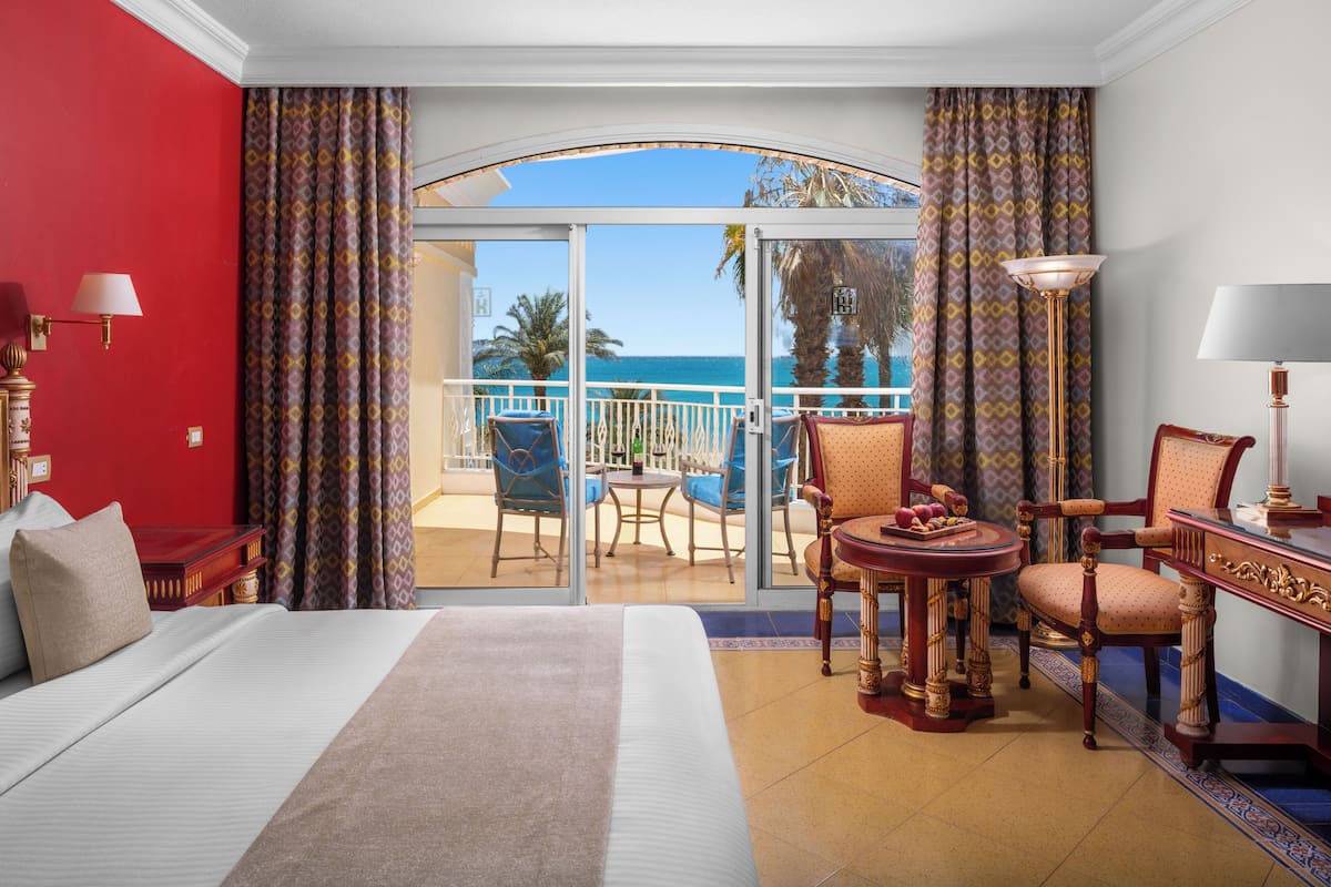 Sábanas de algodón egipcio, ropa de cama de alta calidad y minibar 