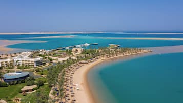 Private beach, sun loungers, beach umbrellas, beach towels