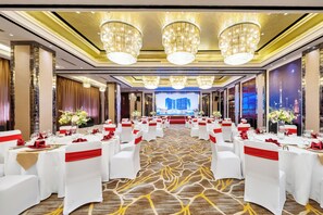 Banquet hall - Guangdong Hotel Shanghai (Shanghai)