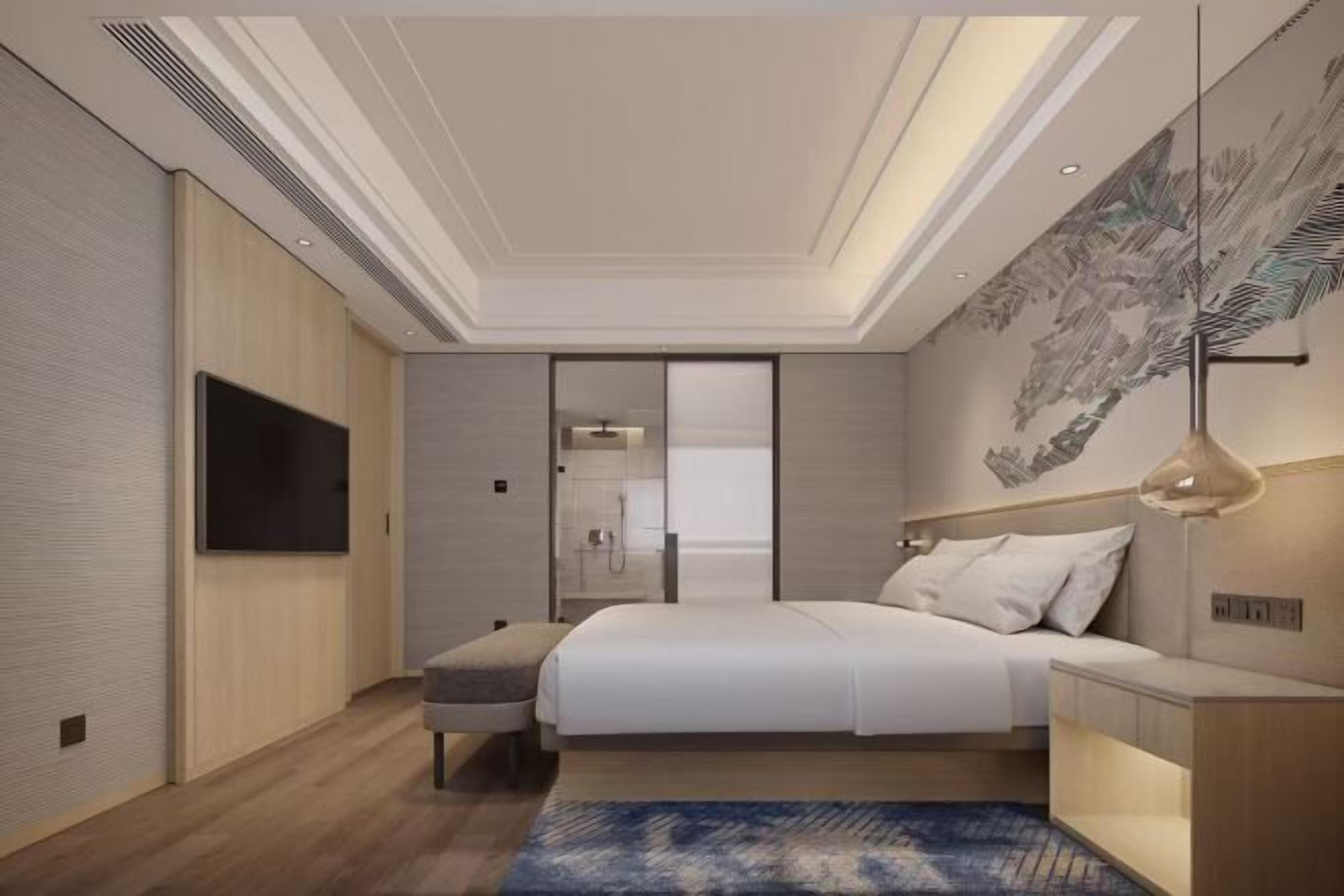 Premium bedding, down comforters, minibar, in-room safe