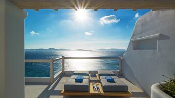 Executive Suite, Sea View | 2 bedrooms, in-room safe, blackout curtains, iron/ironing board