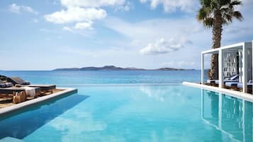 2 outdoor pools, open 8:00 AM to 7:00 PM, free pool cabanas