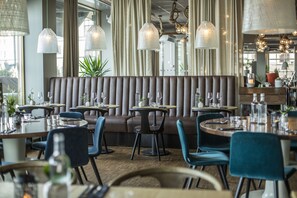 Breakfast, lunch, dinner served; Asian cuisine 