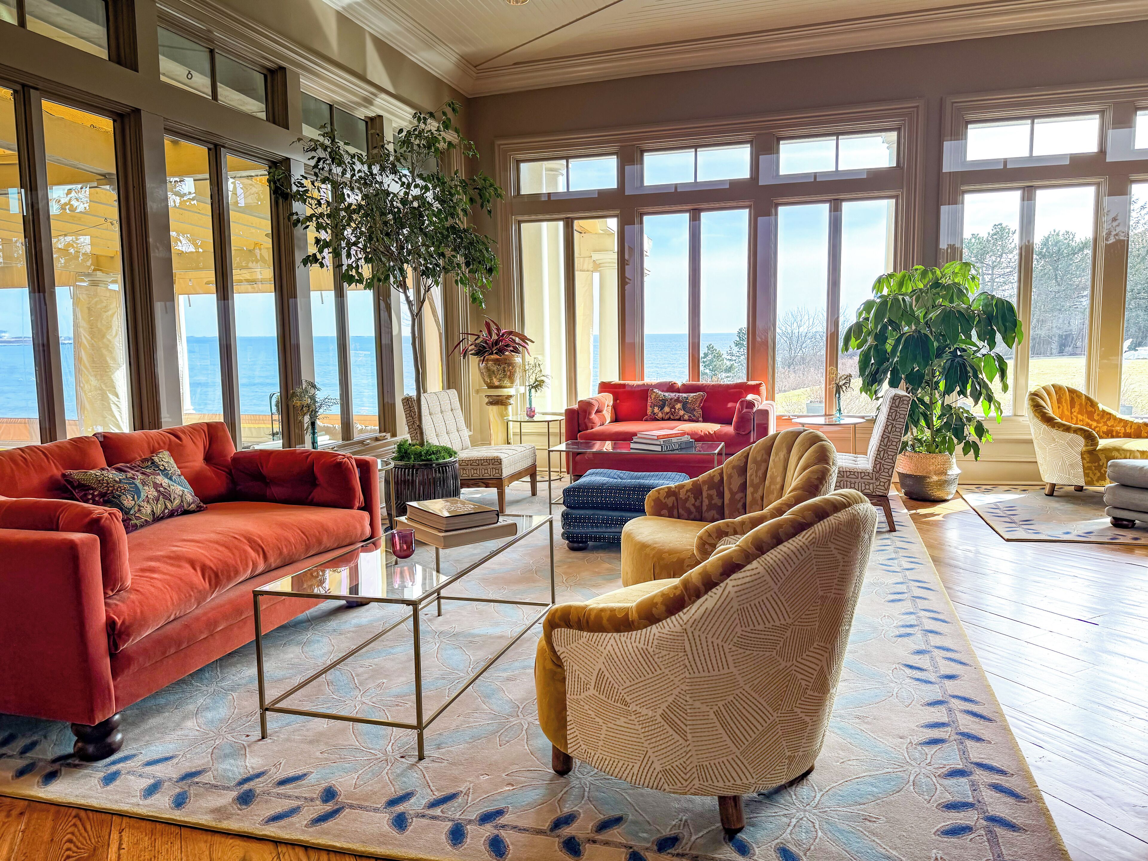 2 restaurants, lunch, dinner served; modern european cuisine