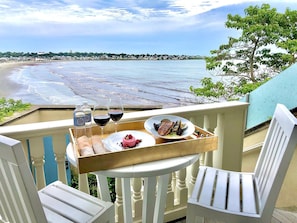 Room service - dining - The Chanler at Cliff Walk (Newport)