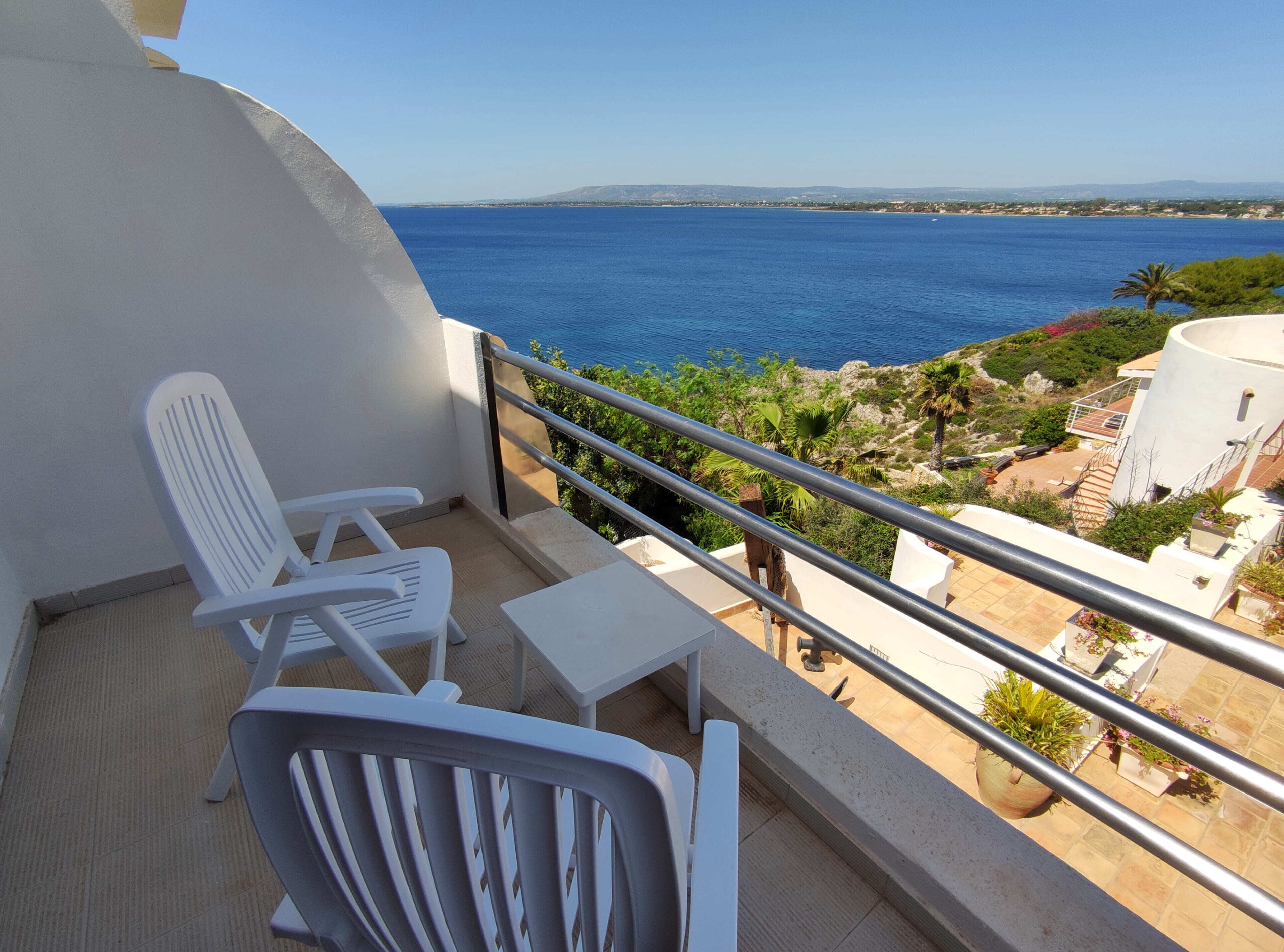 Superior Apartment, 1 Bedroom | Minibar, in-room safe, individually furnished, blackout curtains