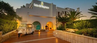 Hotel Baia Del Capitano