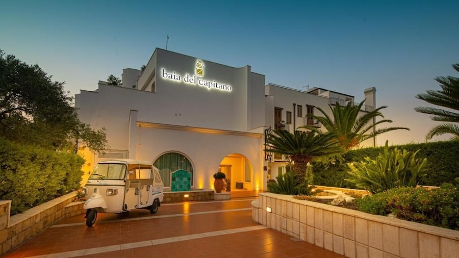 Hotel Baia Del Capitano