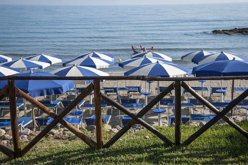 Private beach nearby, white sand, free beach shuttle, sun loungers