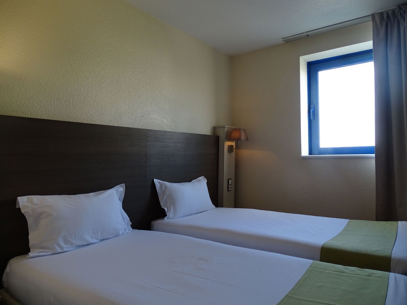 Desk, free WiFi, bed sheets, wheelchair access