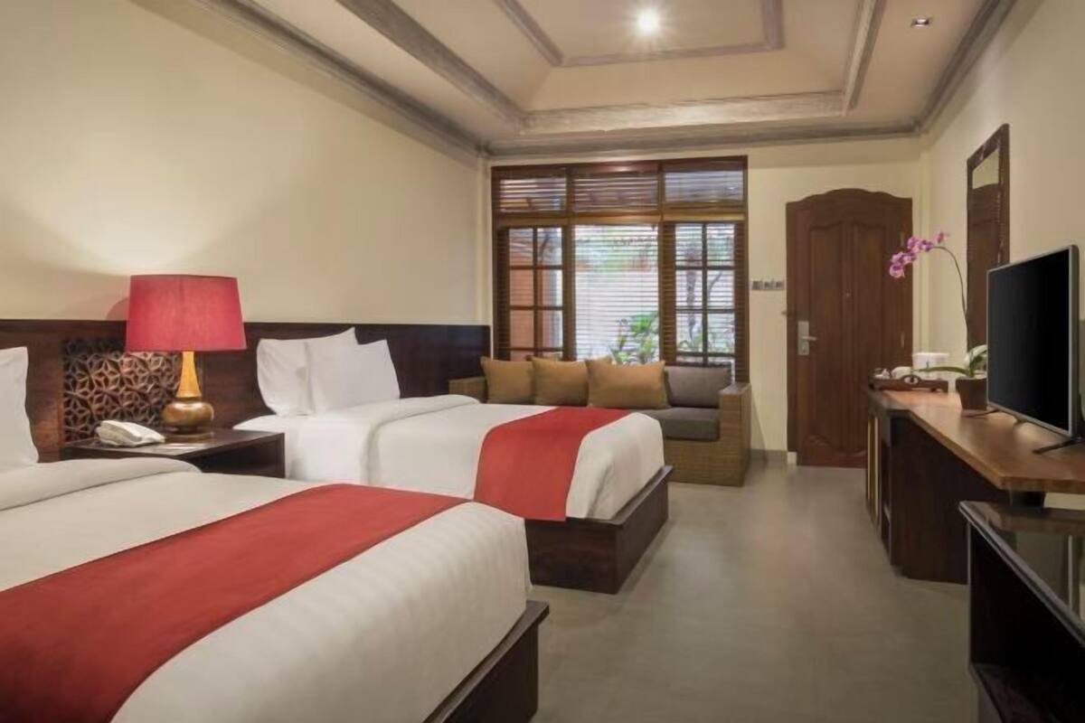 In-room safe, desk, blackout curtains, free WiFi