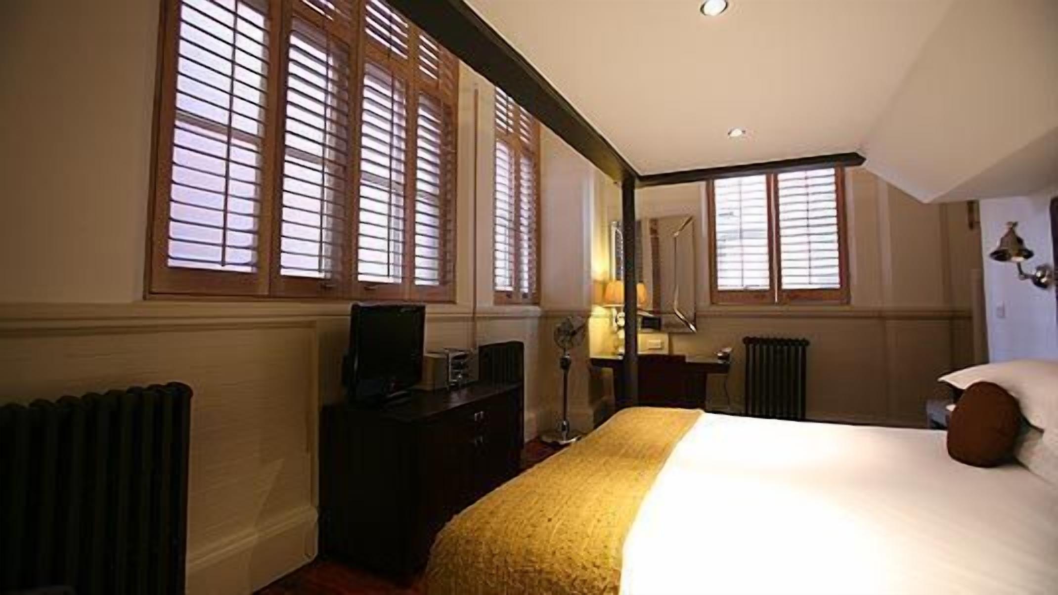 grand double room (boudoir) | premium bedding, minibar, individually decorated, individually furnished