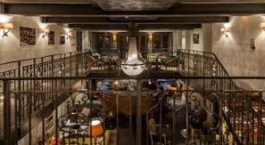 Wine bar