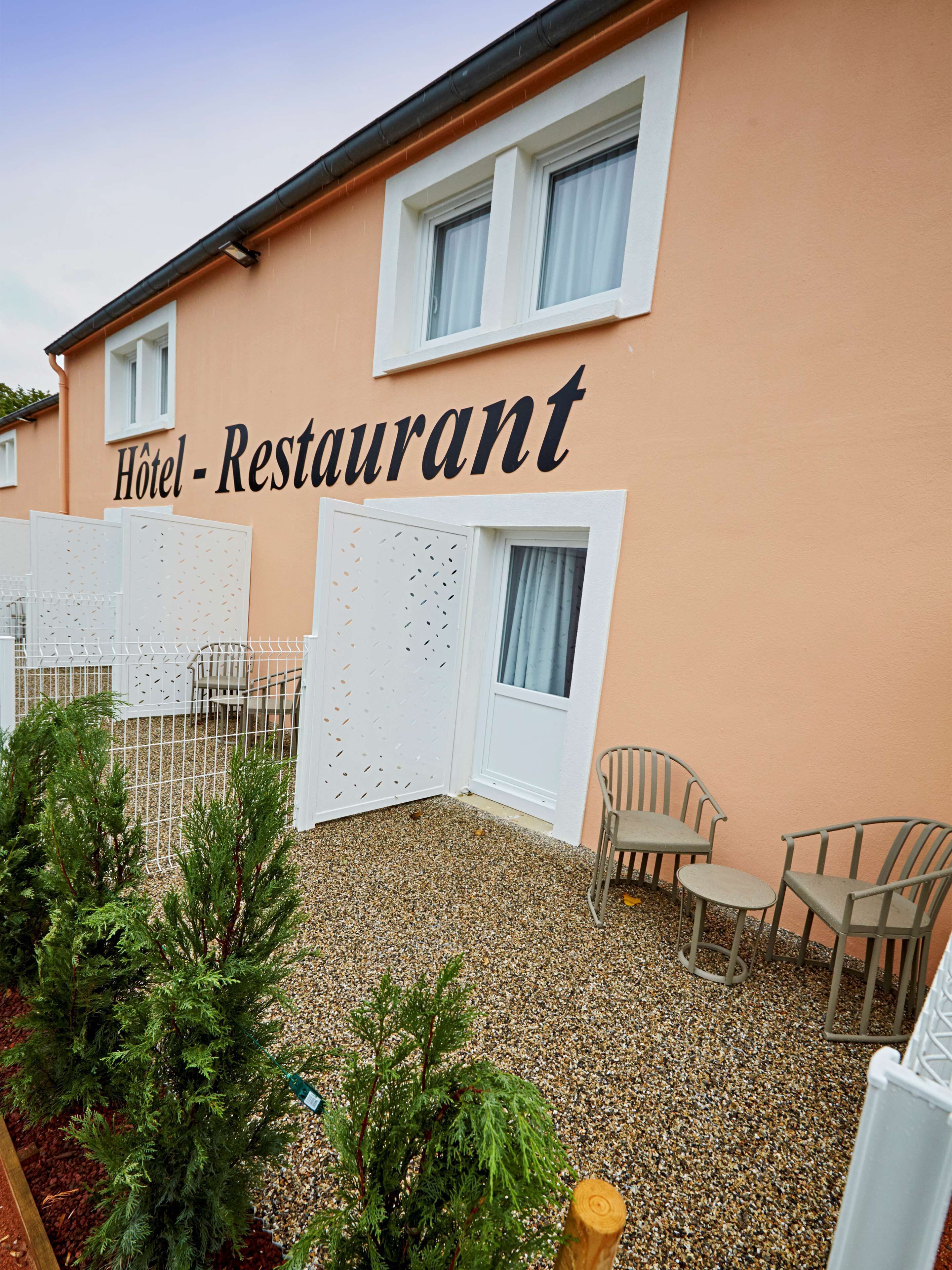 premium bedding, individually decorated, individually furnished, desk