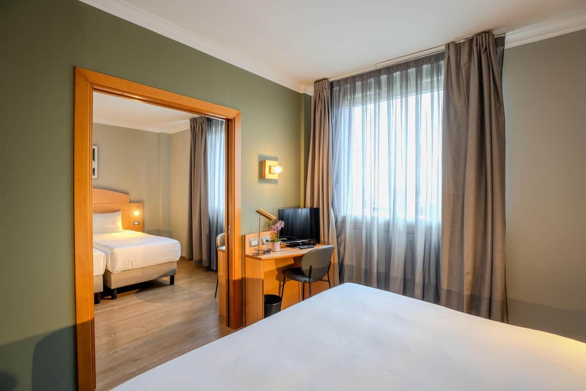 Standard Room, 1 Queen Bed with Sofa bed | Down comforters, desk, blackout drapes, soundproofing