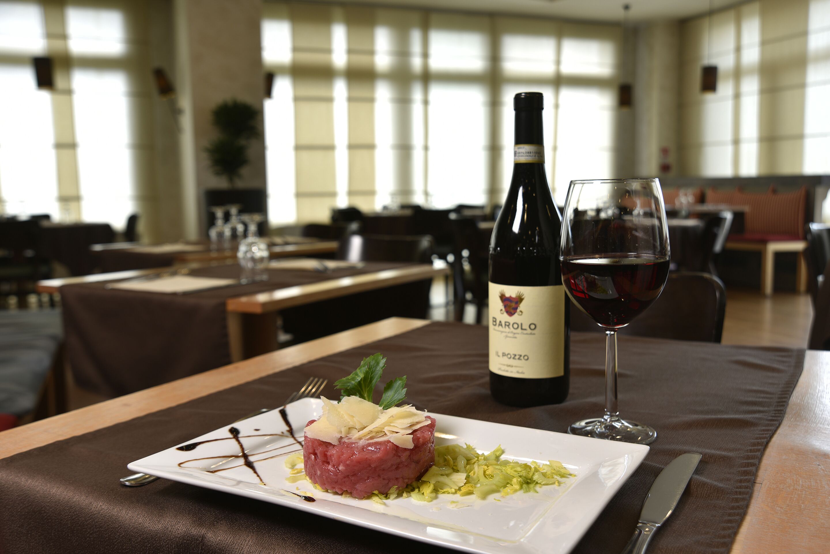 breakfast, lunch and dinner served