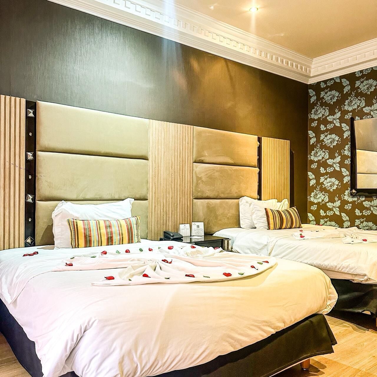 Executive Twin Room | Premium bedding, minibar, in-room safe, soundproofing