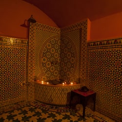 Espace de soins pour les couples, hammam, soins corporels