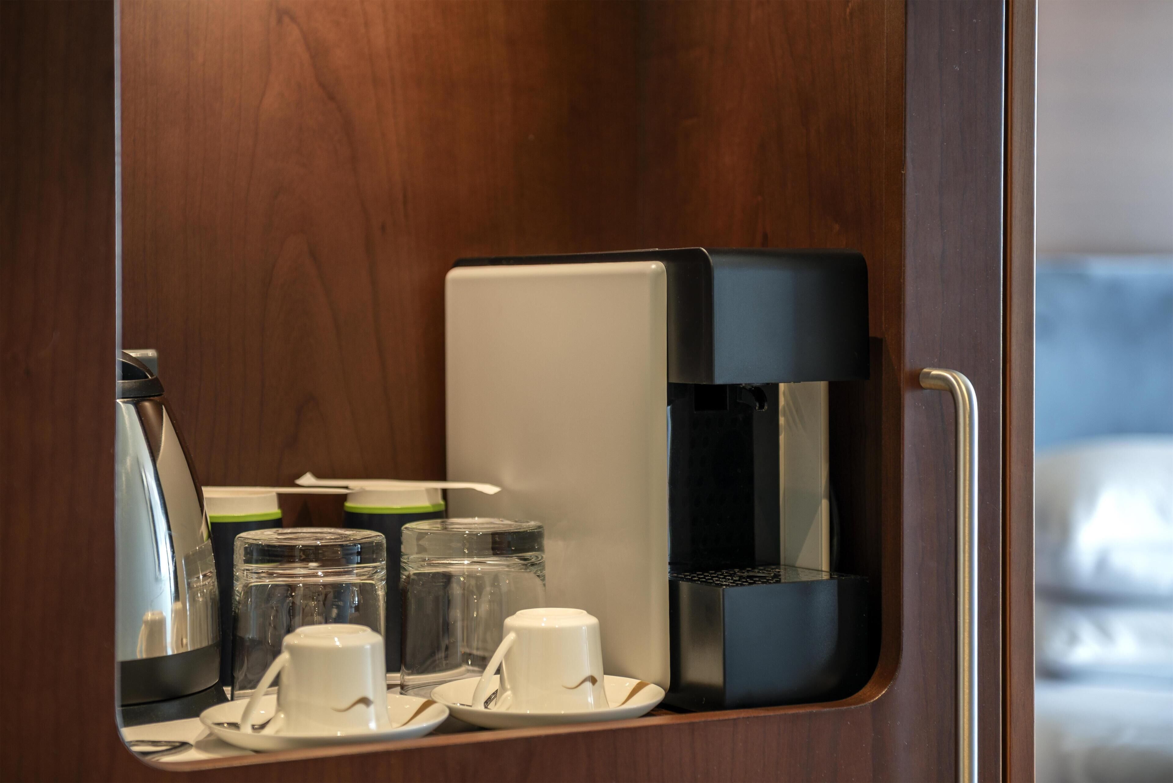Literie hypoallergénique, couette en duvet d'oie, minibar