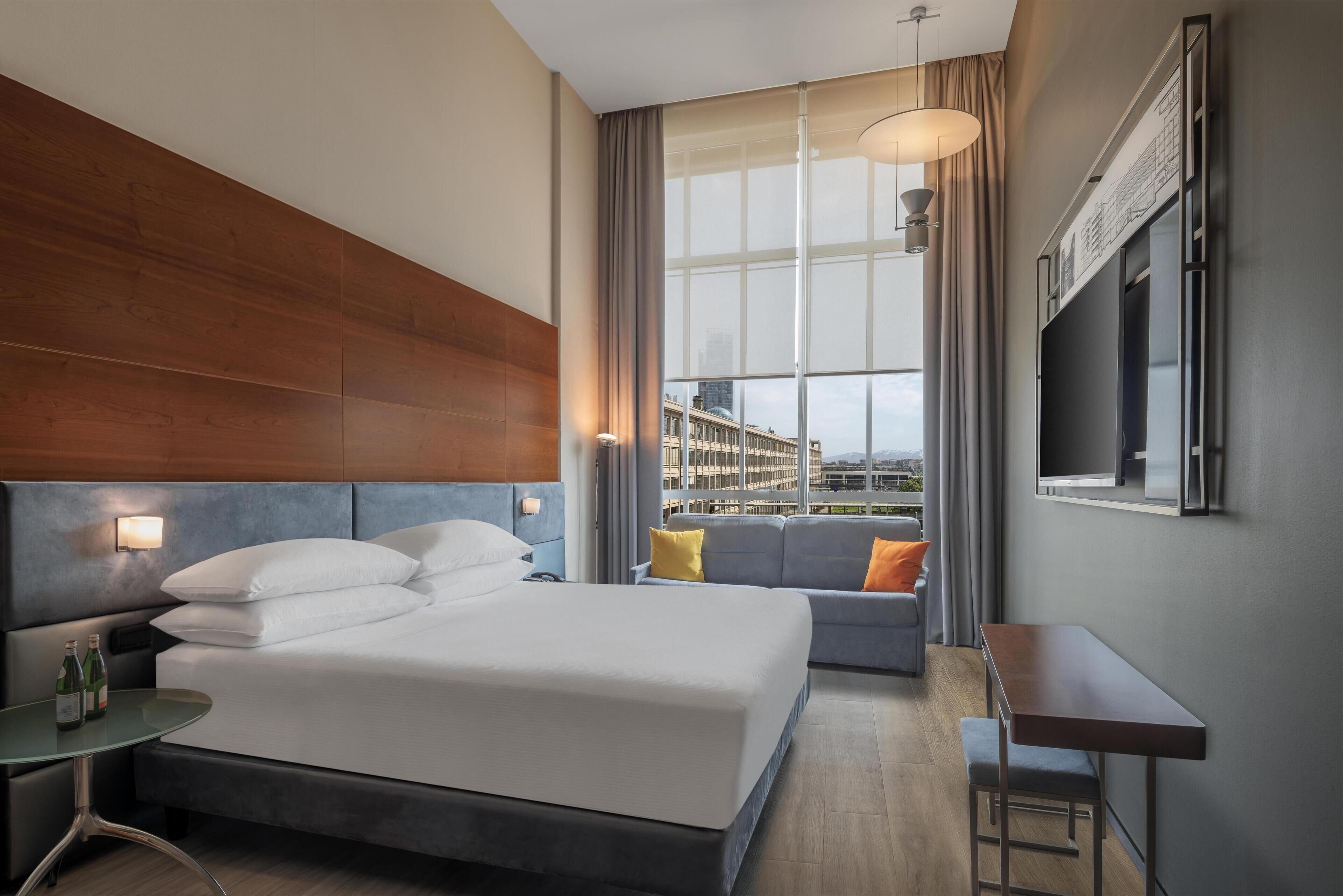 Hypo-allergenic bedding, down duvets, minibar, in-room safe