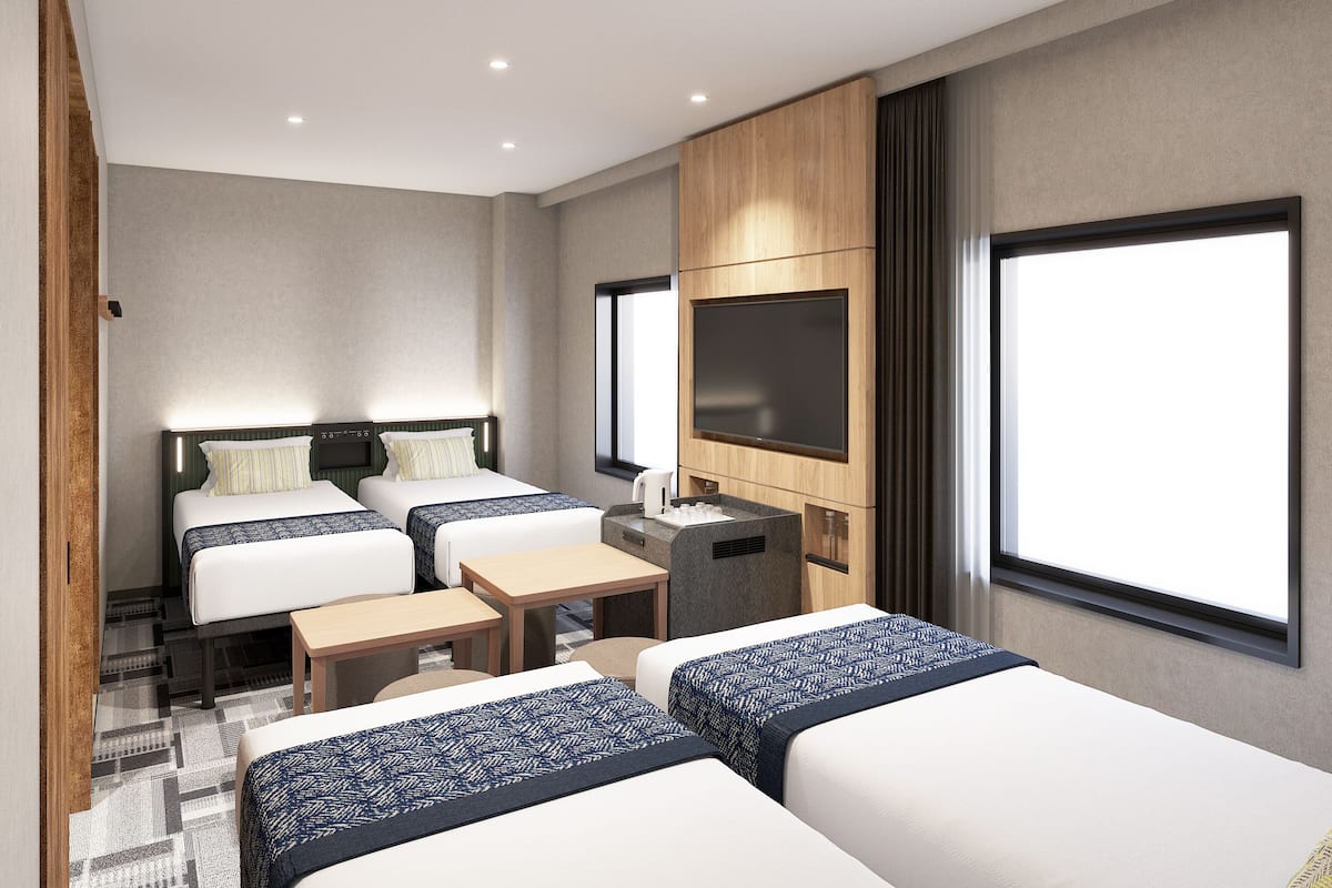 Down duvets, in-room safe, desk, free WiFi