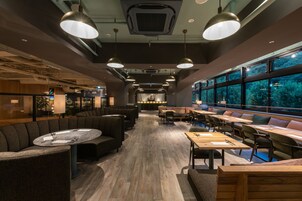 2 restaurants, breakfast, lunch, dinner served; Spanish cuisine