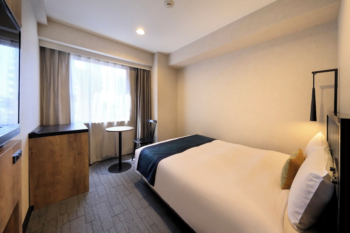 16 Sqm, Superior Double Room | Down comforters, in-room safe, WiFi (free), bed sheets