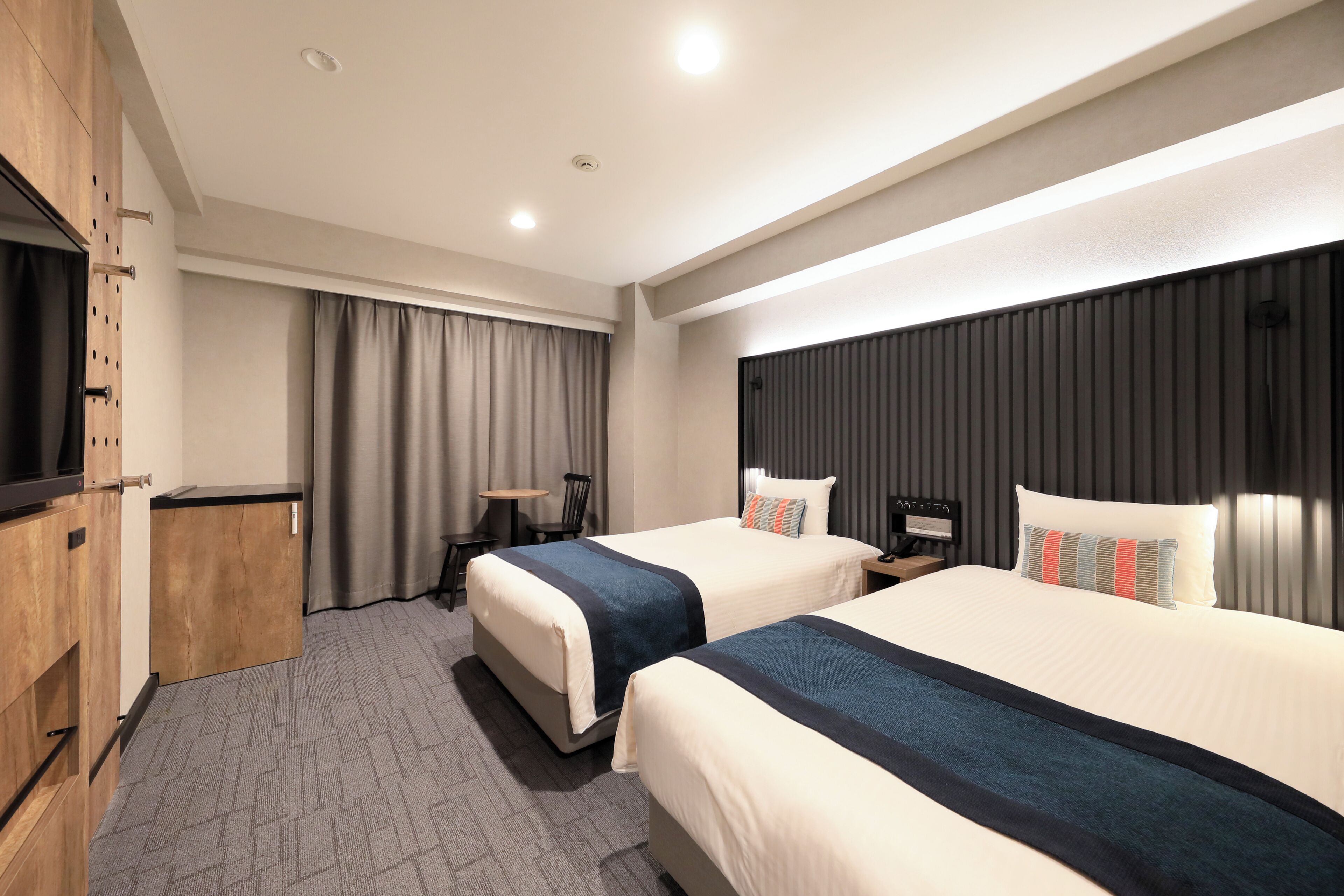20 Sqm, Deluxe Twin Room, Park View (Bed Type: Single bed is arranged) | Down comforters, in-room safe, WiFi (free), bed sheets