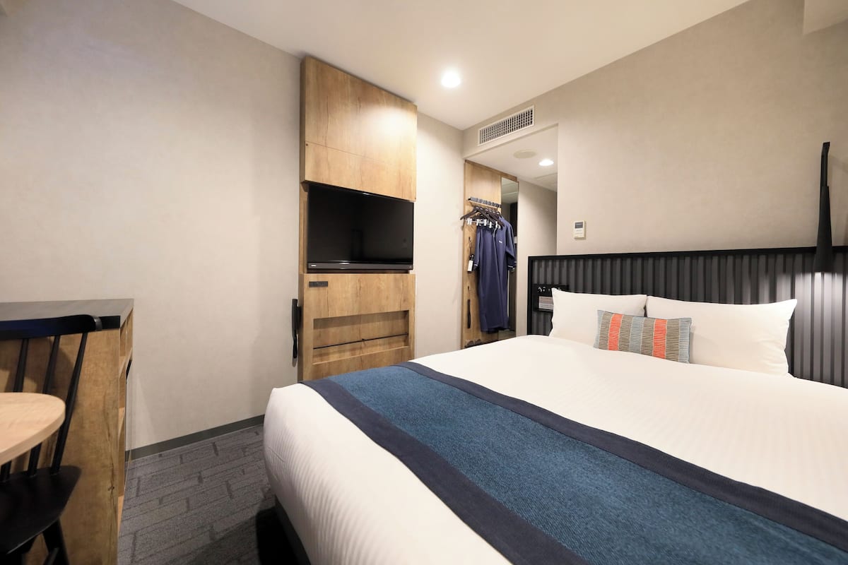 17 Sqm, Superior Queen Room | Down comforters, in-room safe, WiFi (free), bed sheets